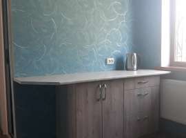 От ХОЗЯЙКИ сдам  для 1-2 человек комнату-студию в частном доме (1...