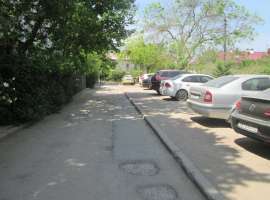 Продаем 2хкомнатную  квартиру р-н Стрелецкой бухты. Этаж первый...