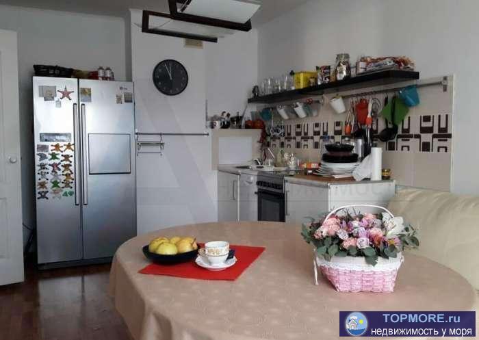 Номер объекта: 37265 Продам 3-к квартиру 80м ул.Карякина 17 Краснодар. 3 застекленных балкона, большая кухня 19м....