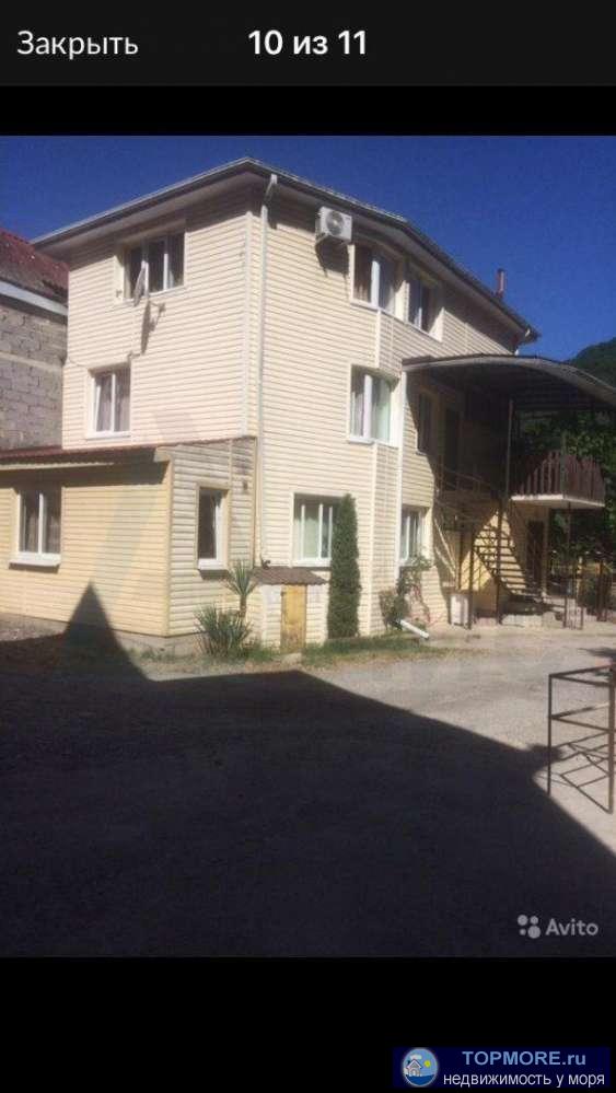 Номер объекта: 37250 Продается коттедж 250 м2 в центре поселка Солоники Лазаревского района. Коттедж трехэтажный.... - 1