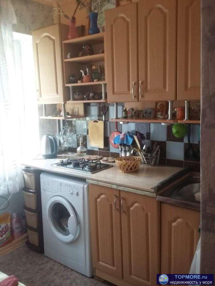 Номер объекта: 37211 Продается однокомнатная квартира 31 м2 в п.Чемитоквадже район ВВС. Квартира небольшая уютная,...