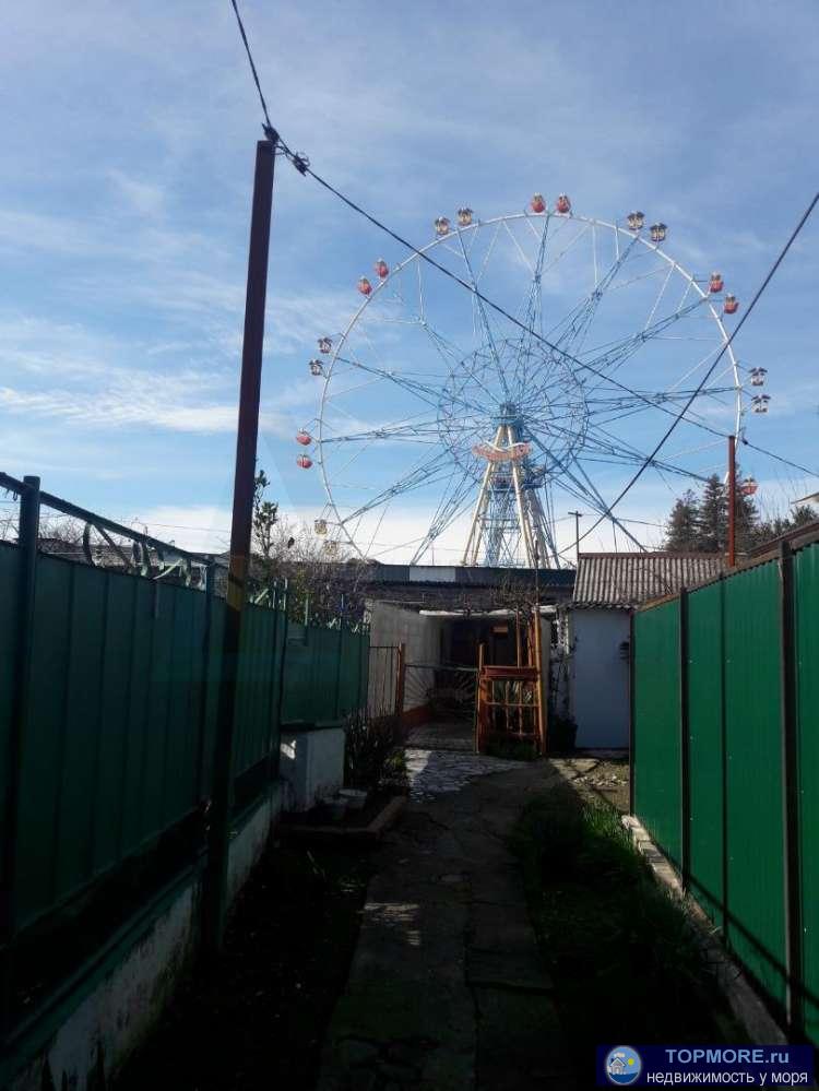 Номер объекта: 37073 Продается участок 7 соток и гостевой дом в Лазаревской возле моря. Участок ровный , на нем... - 2