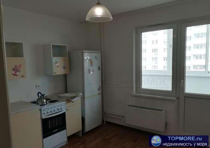 Номер объекта: 37385 Продам 1-к квартиру 37,5м.  7/16 ул. Черкасская.В квартире  ремонт `под ключ` в ж/к `Большая...