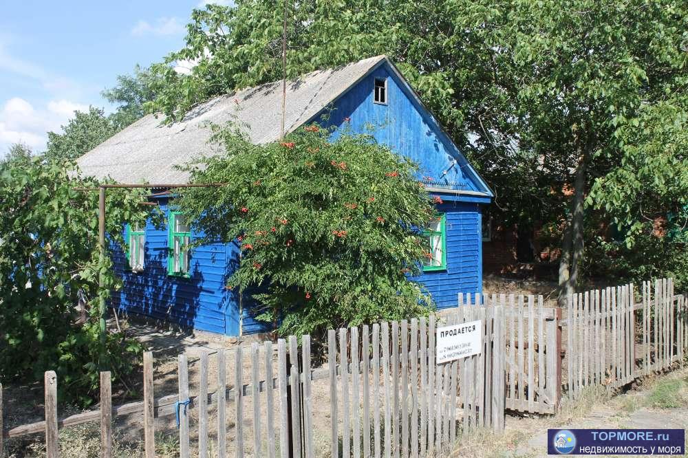 Саманный двухкомнатный дом после ремонта, находится на побережье Азовского моря. Море в шаговой доступности — около...