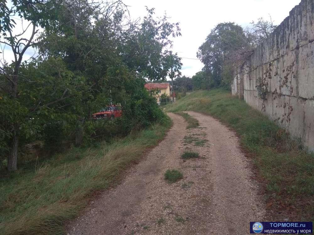 Продаем участок 8 сот , СТ Родничек, рядом ул. Ромашковая    - на участке есть старый домик, большие теневые деревья,... - 3