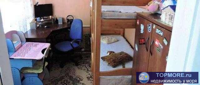 г Керчь, ул Вокзальное шоссе. Продажа, 3-х ком. квартира, 48 кв.м.Квартира с мебелью. Газовая колонка, косметический... - 2