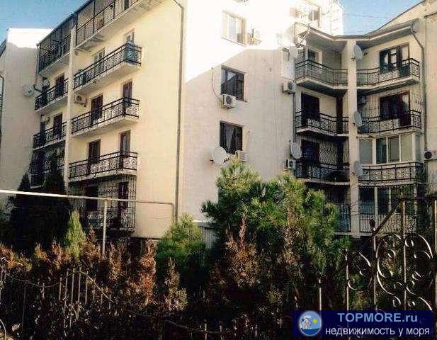 пгт Коктебель, пер Долинный. Продается 1 комнатная квартира общей площадью 38 кв.м.Квартира находиться на 4 этаже 5...