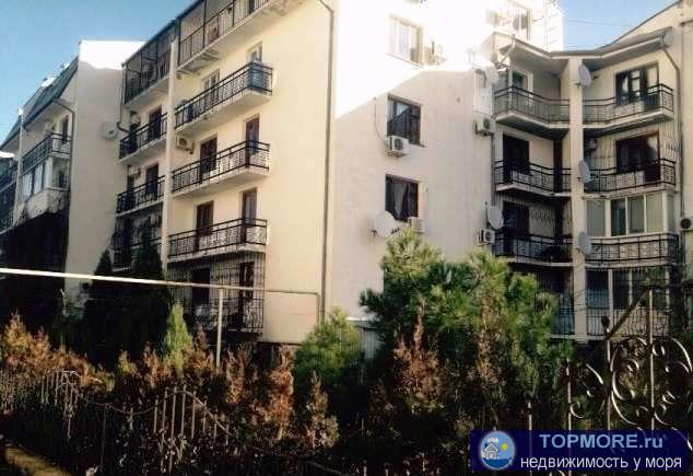 пгт Коктебель, пер Долинный, 1 ком квартира, 37 кв м Продаются 2 однокомнатные квартиры в поселке...