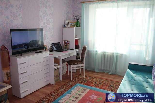 г Феодосия, Керченское шоссе, 2 ком квартира, 49 кв м Продается 2 комнатная квартира на 5 этаже со свежим ремонтом,...