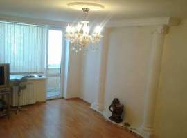 Продаётся квартира 3 ком. не угловая, комнаты раздельные, с/у...