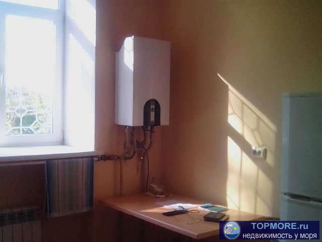 Продается однокомнатная квартира в г. Феодосия по ул. Адмиральский бульвар, общей площадью 28 кв м. Состояние жилое,... - 2