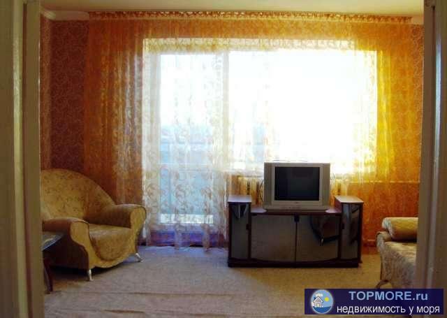 Продам уютную и просторную 2-х комнатную(с мебелью) квартиру площадью 56.1 кв.м. 18/ 12,3/кухня- 9 кв.м. в...