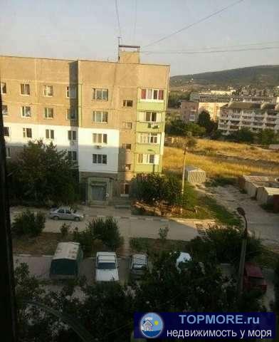 Продается 2-х комн. квартира 50 кв.м. по адресу г. Феодосия, ул. Челнокова. Рядом строится школа и детский садик,... - 2