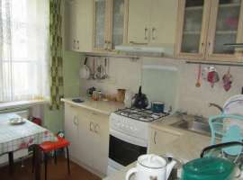 Продается 3-х ком.квартира,70.3 кв.м.строение Сталинка. По адресу...