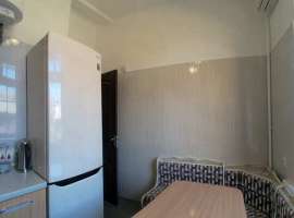  Продается 4-х ком.квартита 89 кв м.,с евто ремонтом, дом Сталинка....