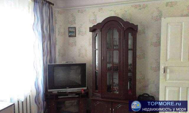 г Феодосия, ул Володарского, дом, 50,2 кв. м., участок 3,14 соток.На участке дом,а так же 6 номеров эконом класса под... - 2