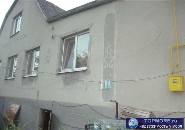 Продается 2 этажный дом, на 1 этаже 4 комнаты, кухня-столовая 20 кв.м., сан. узел раздельный в доме. Отопление...