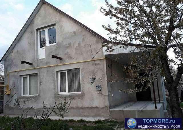 Продается дом 80 кв.м., участок 4,4 соток по адресу  г. Старый Крым, Кировский район, ул. Чапаева. Все удобства, газ,...
