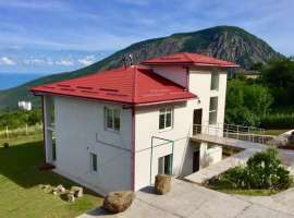 Продается новый дом 260 кв м, участок 15 соток, Алуштинский...