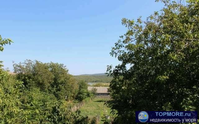 Продается дом 182 кв.м., участок 14 соток по адресу г. Старый Крым, Кировский район, ул. Спартака. Почти в центре...