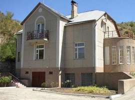 Продается благоустроенный 2-х этажный дом с.Ворон, Судакский...