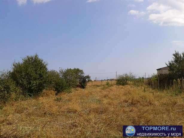 Продается земельный участок 7 соток в пгт Приморский, ул Киевская, СПК Парус. На участке более 30 молодых плодовых...