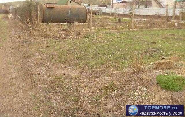 г Щелкино, СПК Нептун, участок 6 соток . Продается  участок, 300м от моря, коммуникации (свет, дорога, вода).