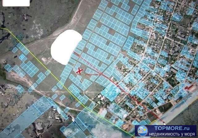 Продается хороший земельный участок, 10 соток, ИЖС, возможно прописка, комуникации все рядом, 600 м до Золотого...