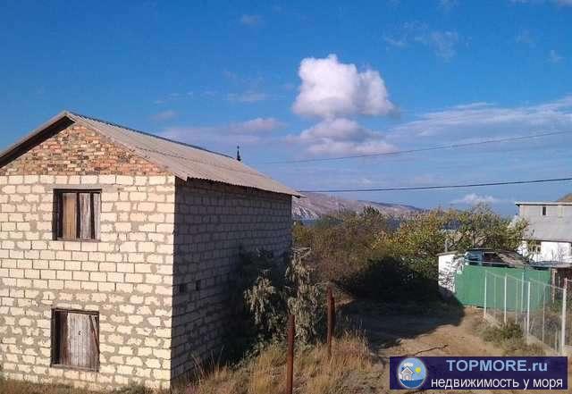 Продается участок 18 соток под ИЖС. Газ, свет и вода на участке.