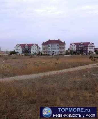 Продается земельный участок 10 соток, ИЖС. Участок имеет правильную форму, ровный рельеф. 800 м до моря.