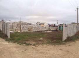 Продается дачный учаток, р-н Очистные, с недостроинным домом (...