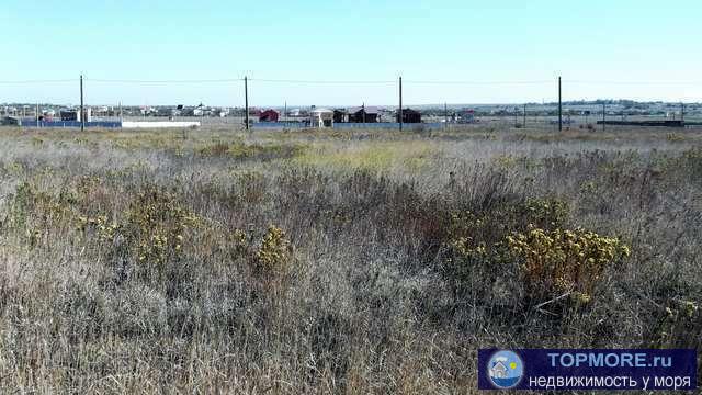 Ровный, сухой участок, расстояние до моря - 1000 м, великолепный песчанный пляж, р-н 'Песчанная балка'. Вода заведена...