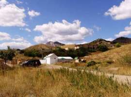 Продается шикарный участок под строительство гостиницы. Участок из...