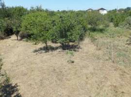 Продаётся участок с недостроенной дачей, есть гараж, вода...