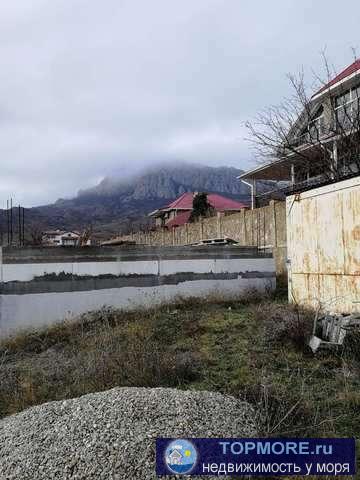 Продается участок 8 соток, ИЖС в пгт Коктебель, ул.Грина. Расположенный в живописном уголке Крыма, у подножия...