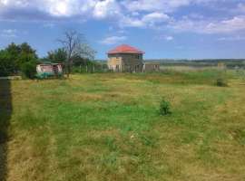 Продается участок 12 соток, в черте города, 200 метров от...