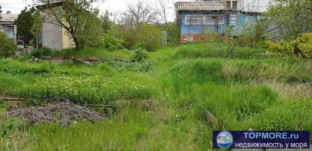 Продается садовй дом в пгт. Орджоникидзе, СПК Труд-1, по ул. Дачная. Садовый дом старенький, но жилой, 40 кв м....