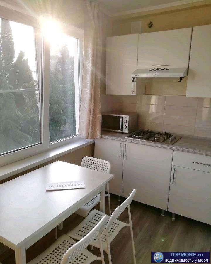 Двухкомнатная квартира в п. Лазаревское.  До моря 5-7 минут. Цены указаны ниже.   ВОСЕМЬ ВЗРОСЛЫХ МЕСТ.   Если дети...