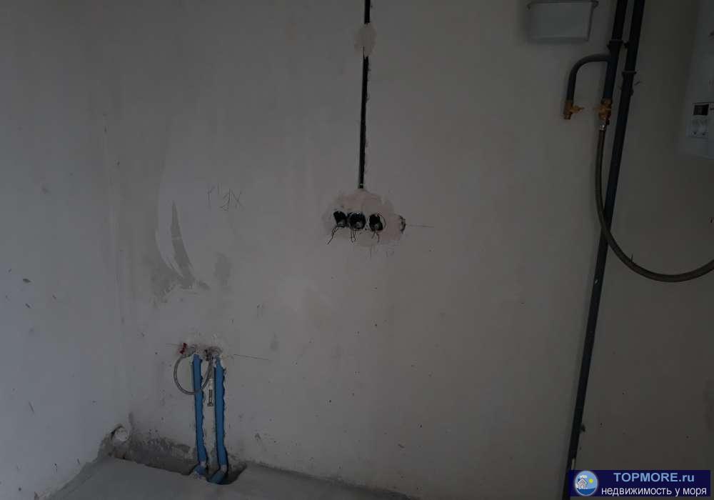 Продам трехкомнатную двухуровневую квартиру в 5-ом Микрорайоне по ул Тараса Шевченко 28. 9/10. Над квартирой... - 1