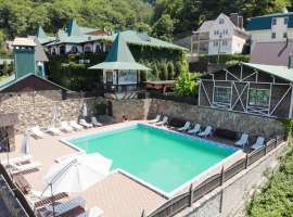 Собственник

Продается действующий готовый санаторно-гостиничный...