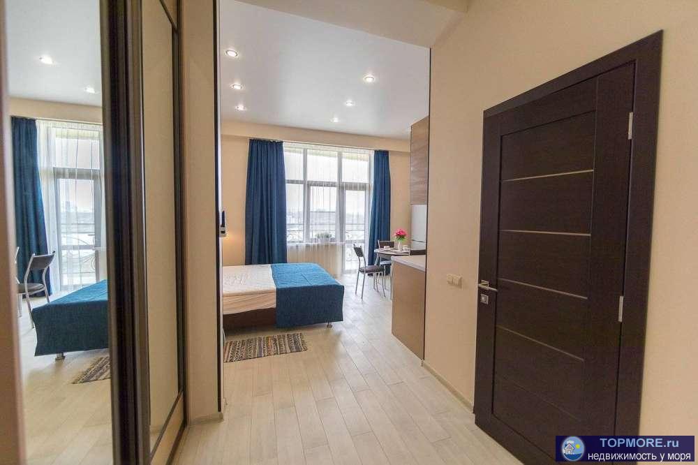  Жилой комплекс расположен в Центре Адлера и  в непосредственной близости от моря- менее 300 метров, закрытая...