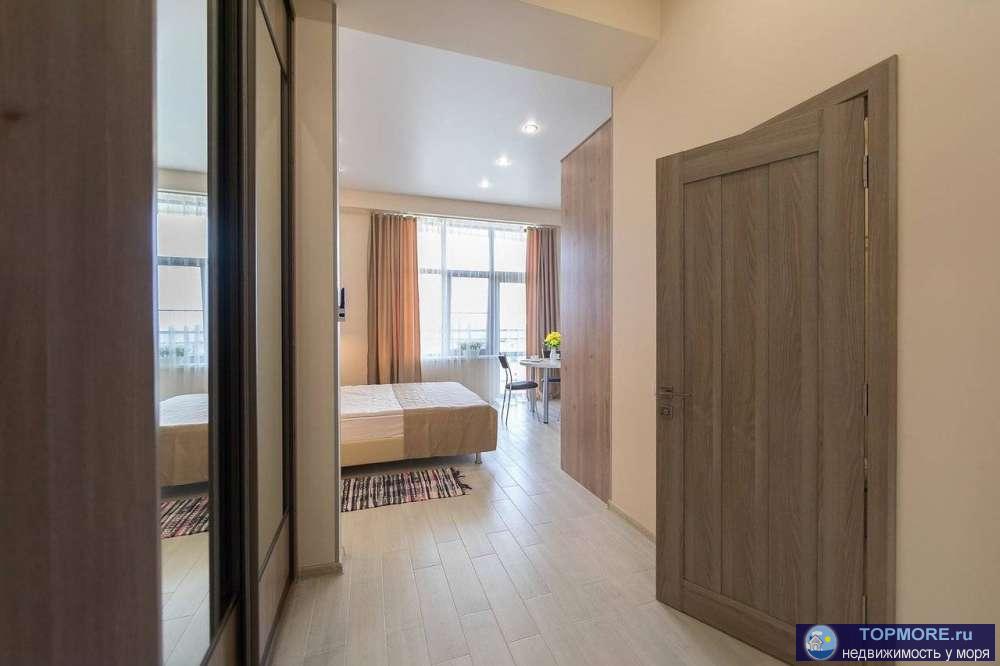 Жилой комплекс расположен в Центре Адлера и  в непосредственной близости от моря- менее 300 метров, закрытая...