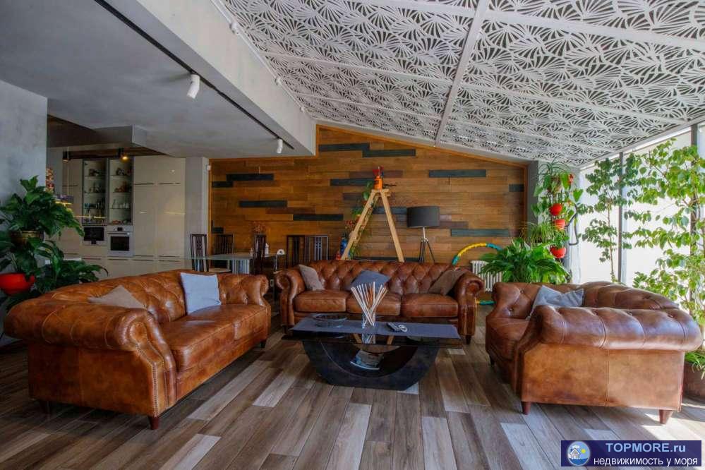 Предлагаем вашему вниманию эксклюзивный пентхаус, расположенный в жилом комплексе на ул. Нагорная . Данное...