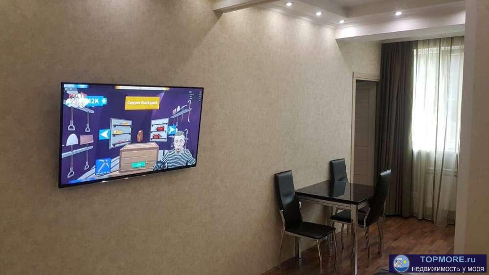 Продаю полноценную двухкомнатную квартиру в Сочи, в одном из самых развитых районов Адлера. В квартире сделан... - 1