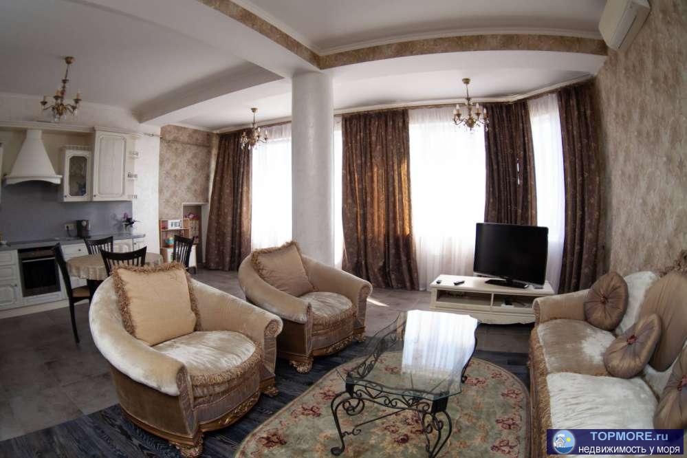 Продам просторную квартиру 170 кв м с дизайнерским ремонтом, мебелью и техникой. Три сальни, просторная кухня-... - 2