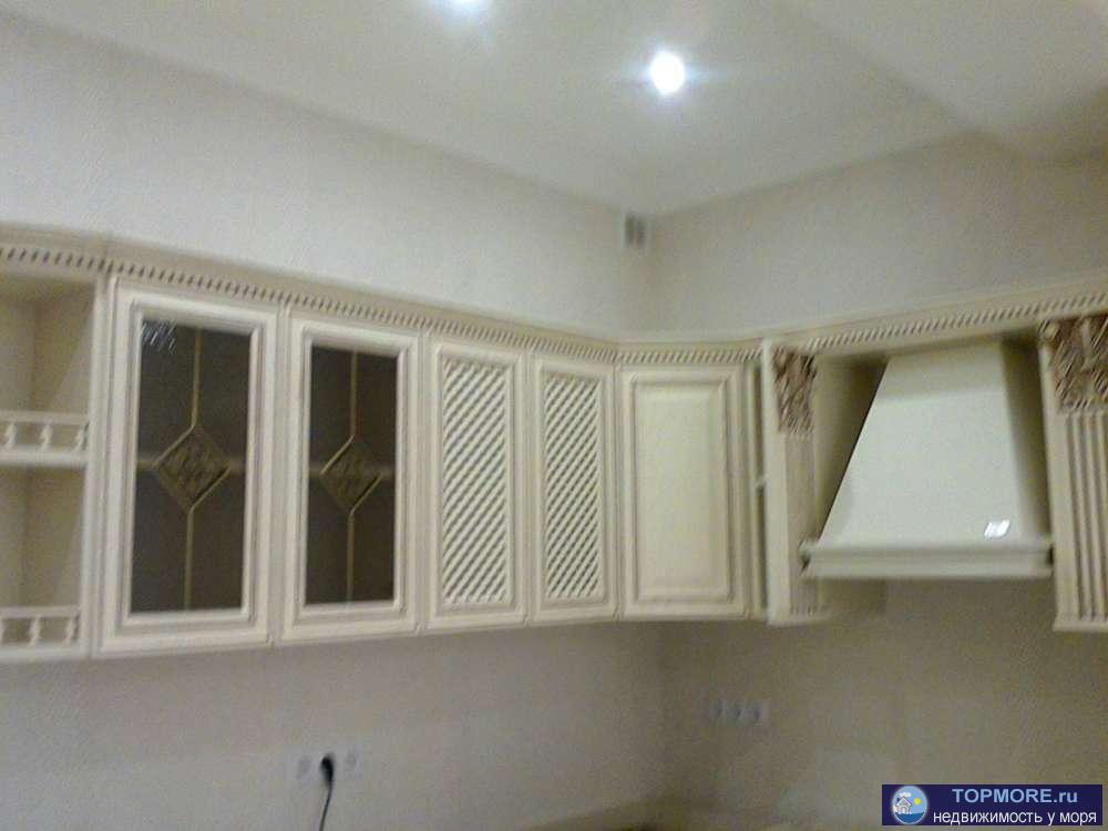 Просторная квартира удобной планировки: 3 спальни, кухня-гостиная, лоджия, 2 с/у, гардеробная и кладовка.... - 1