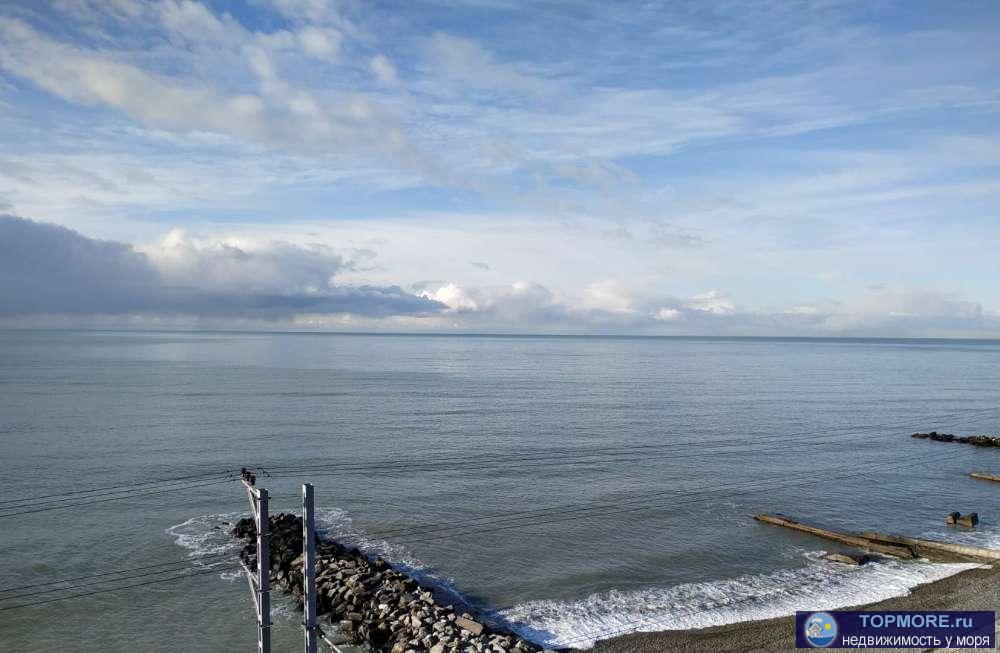 Продается  квартира на побережье Черного моря. Дом располагается в 20 метрах от моря. Собственный пляж.Закрытая... - 1