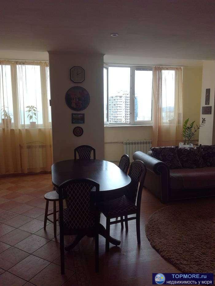 Двухкомнатная  квартира в высотке с завораживающим видом на морские просторы с порога. Рядом лицей № 23, санаторий... - 1