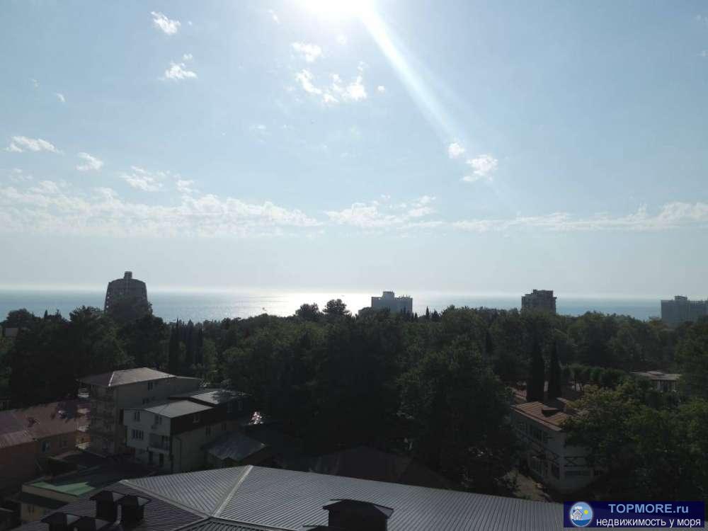 Продается просторная квартира с лоджией и прямым видом на море. В квартире панорамное остекление. Сделан качественный... - 2
