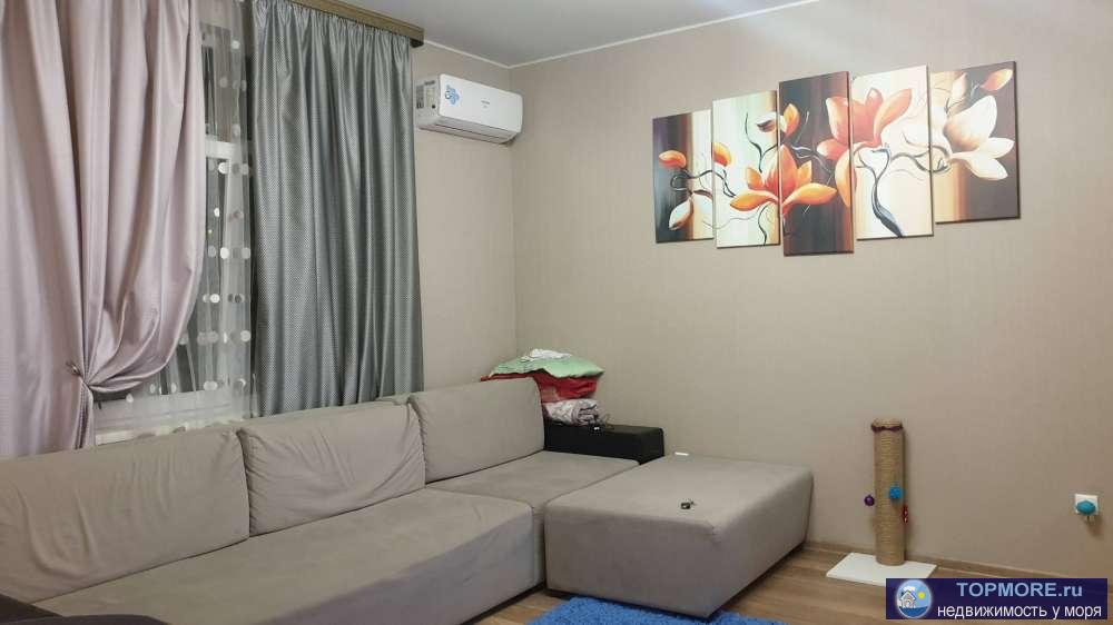 Продаю квартиру с новым дорогим качественным ремонтом! Все делали для себя! Квартира угловая, все комнаты светлые!...